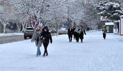 Hava durumu İstanbul: Meteoroloji'den peş peşe uyarı! 5 bölgede kar var! Hava durumu Ankara, hava durumu İzmir